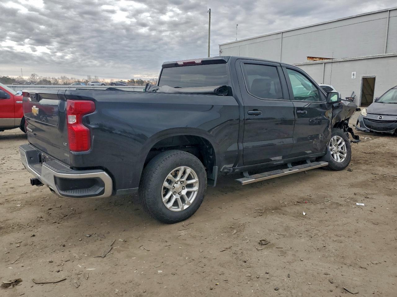 Chevrolet Silverado K1500 Lt Image 2