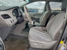 Toyota Sienna Le Image 5