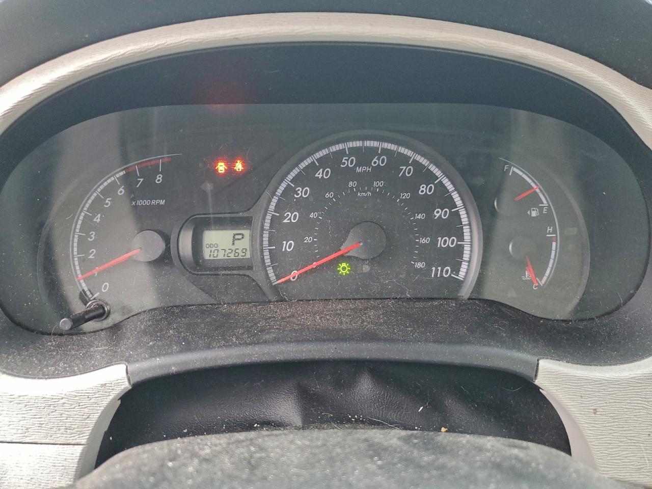 Toyota Sienna Le Image 8