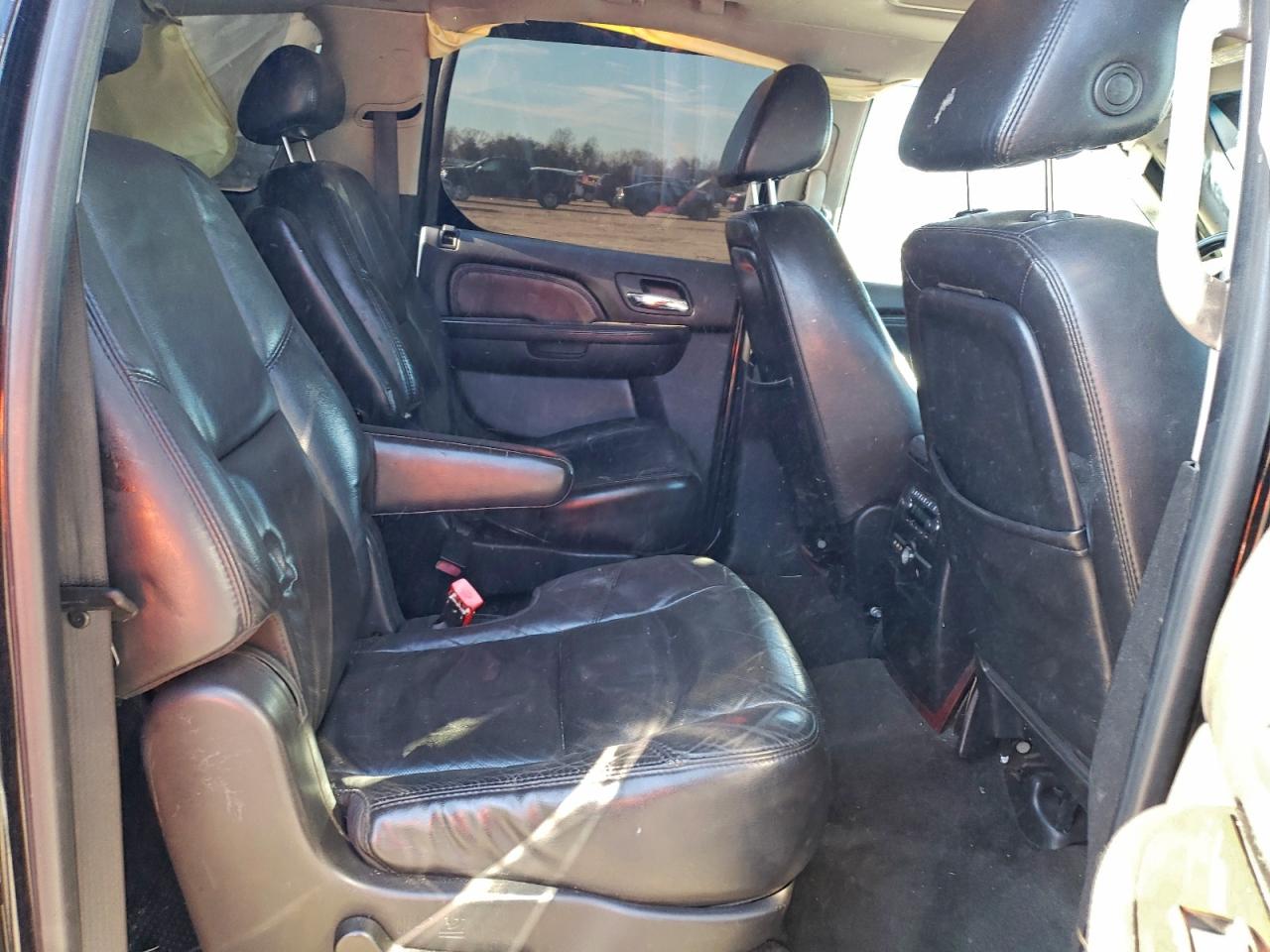 Cadillac Escalade Esv Image 10