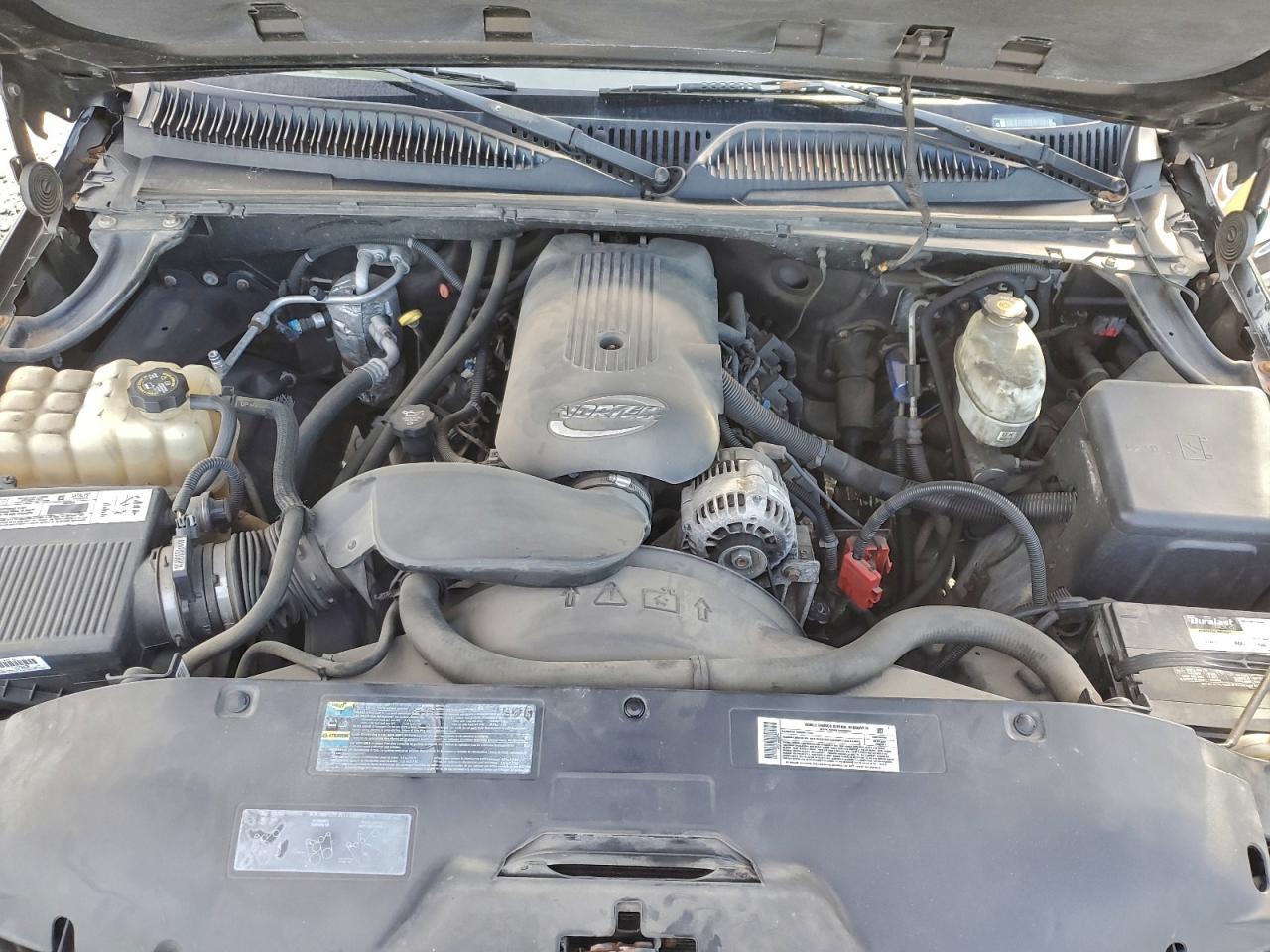 GMC Sierra K2500 Image 4