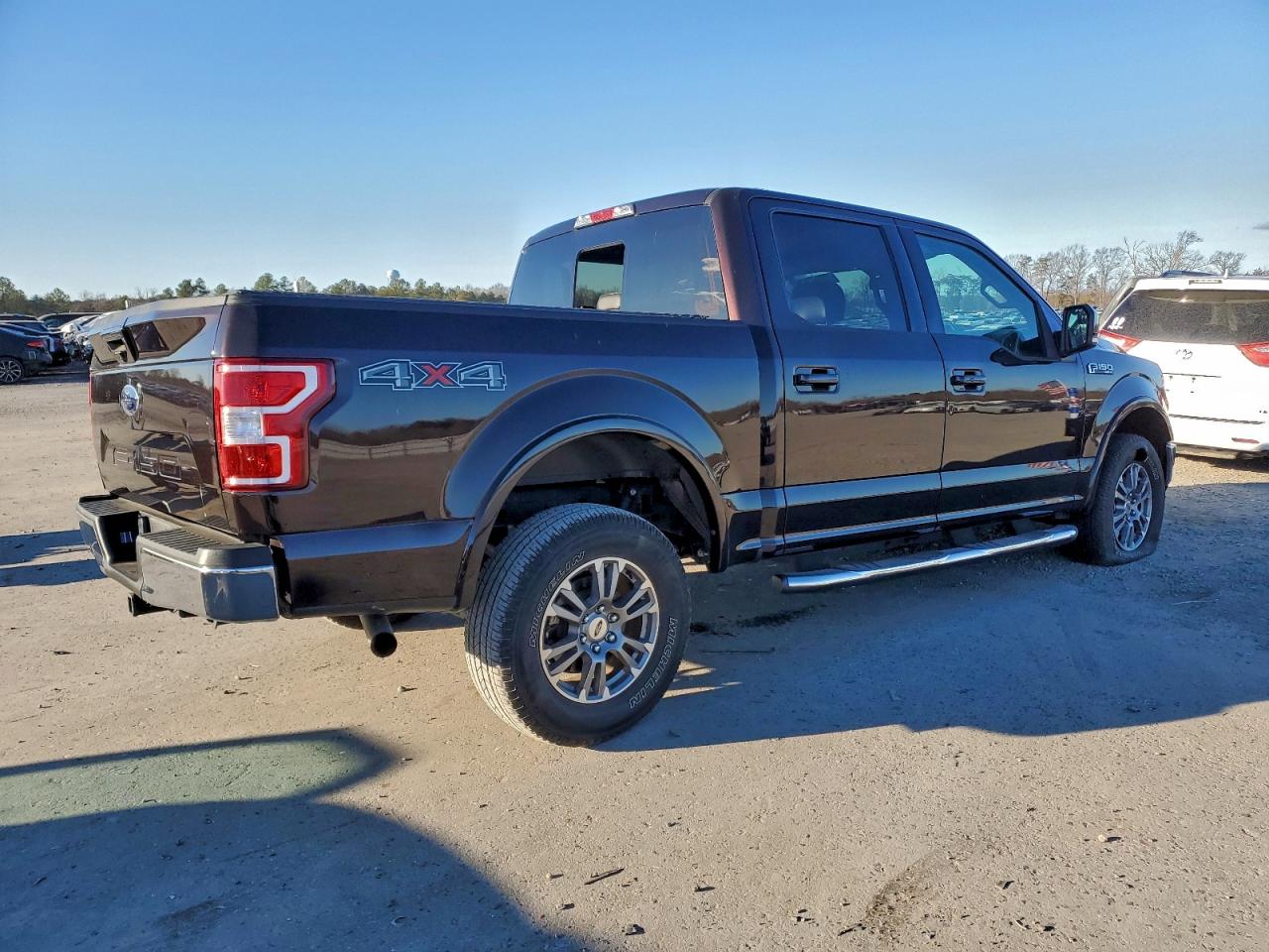 Ford F-150 Supercrew Image 2