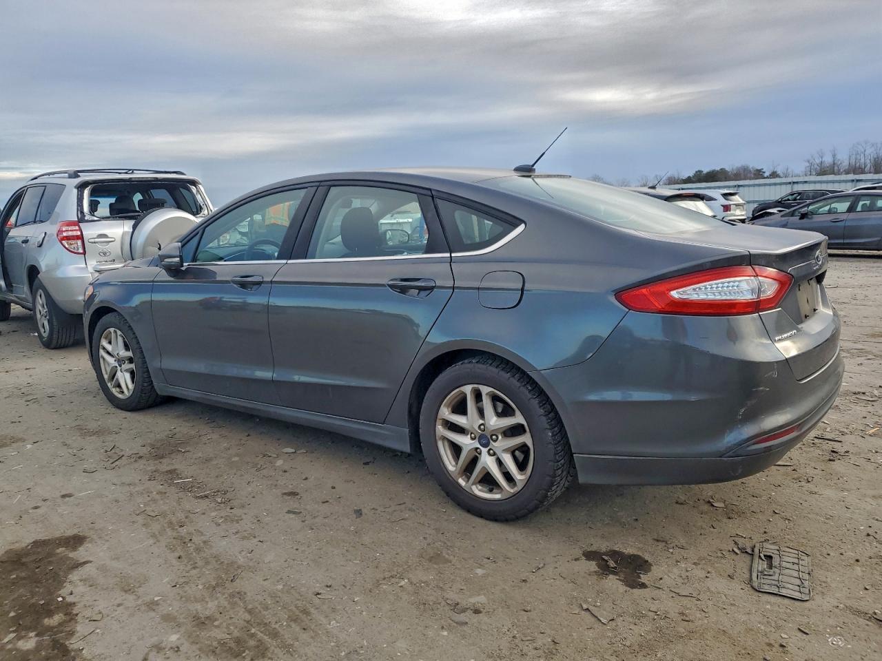 Ford Fusion Se Image 4