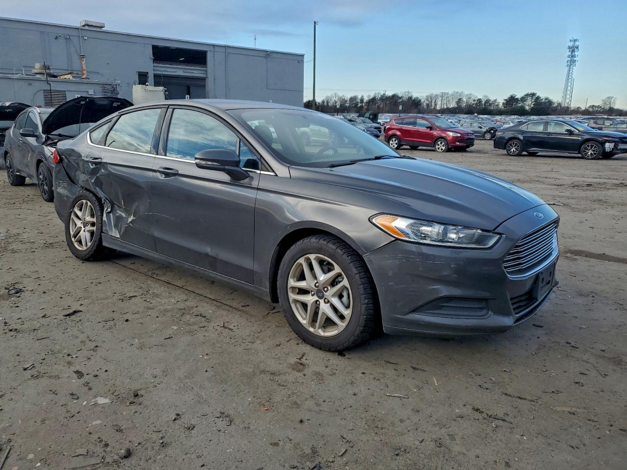 Ford Fusion Se Image 5