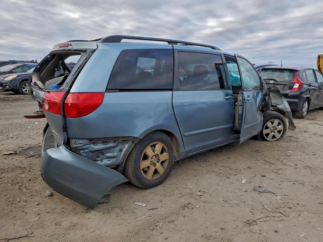 Toyota Sienna Ce Image 4