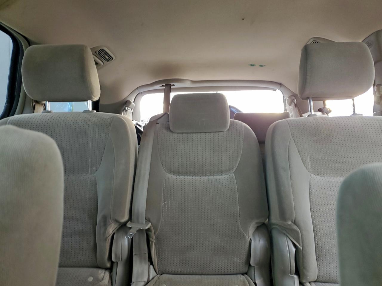 Toyota Sienna Ce Image 10