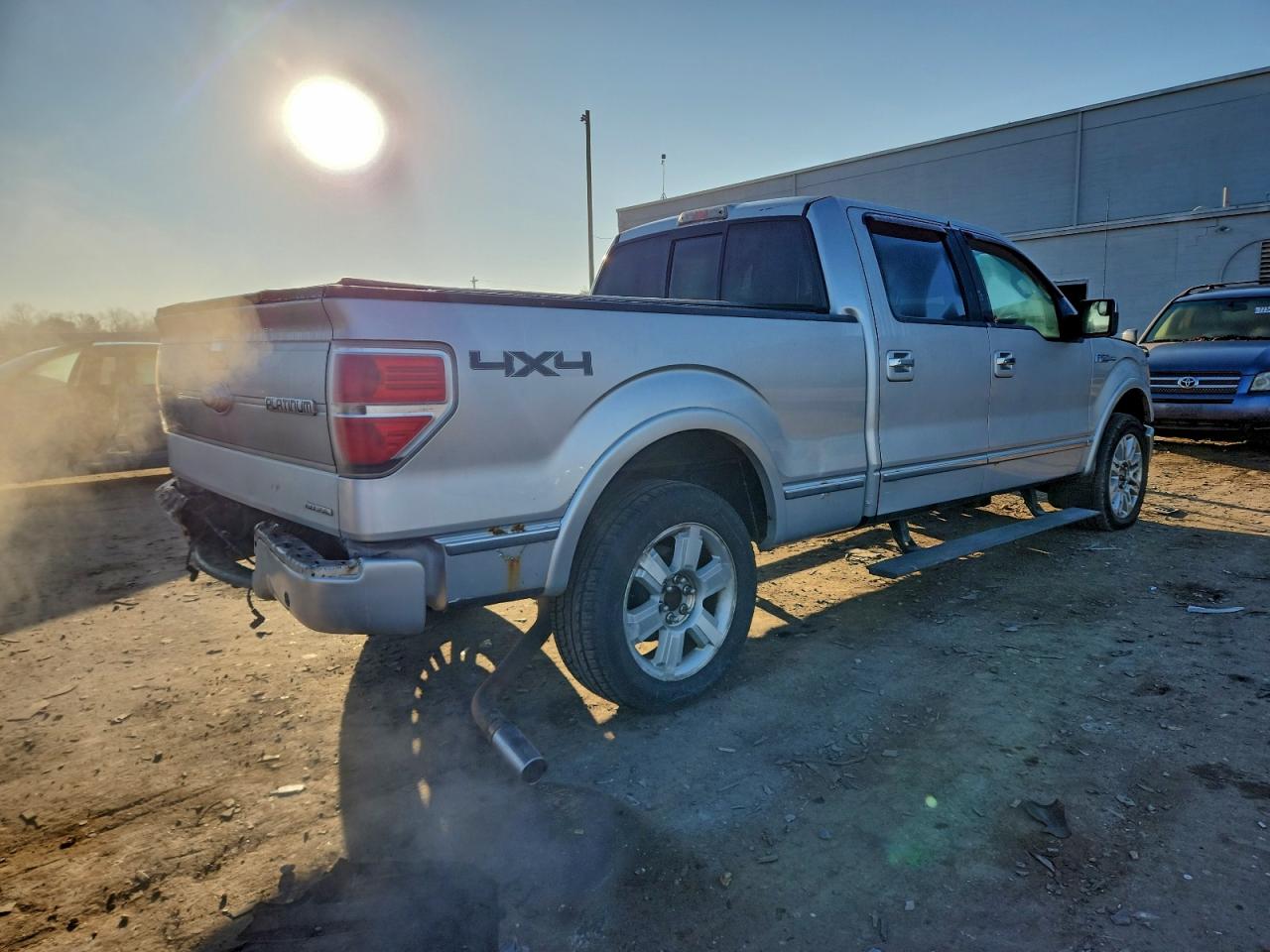 Ford F-150 Supercrew Image 2