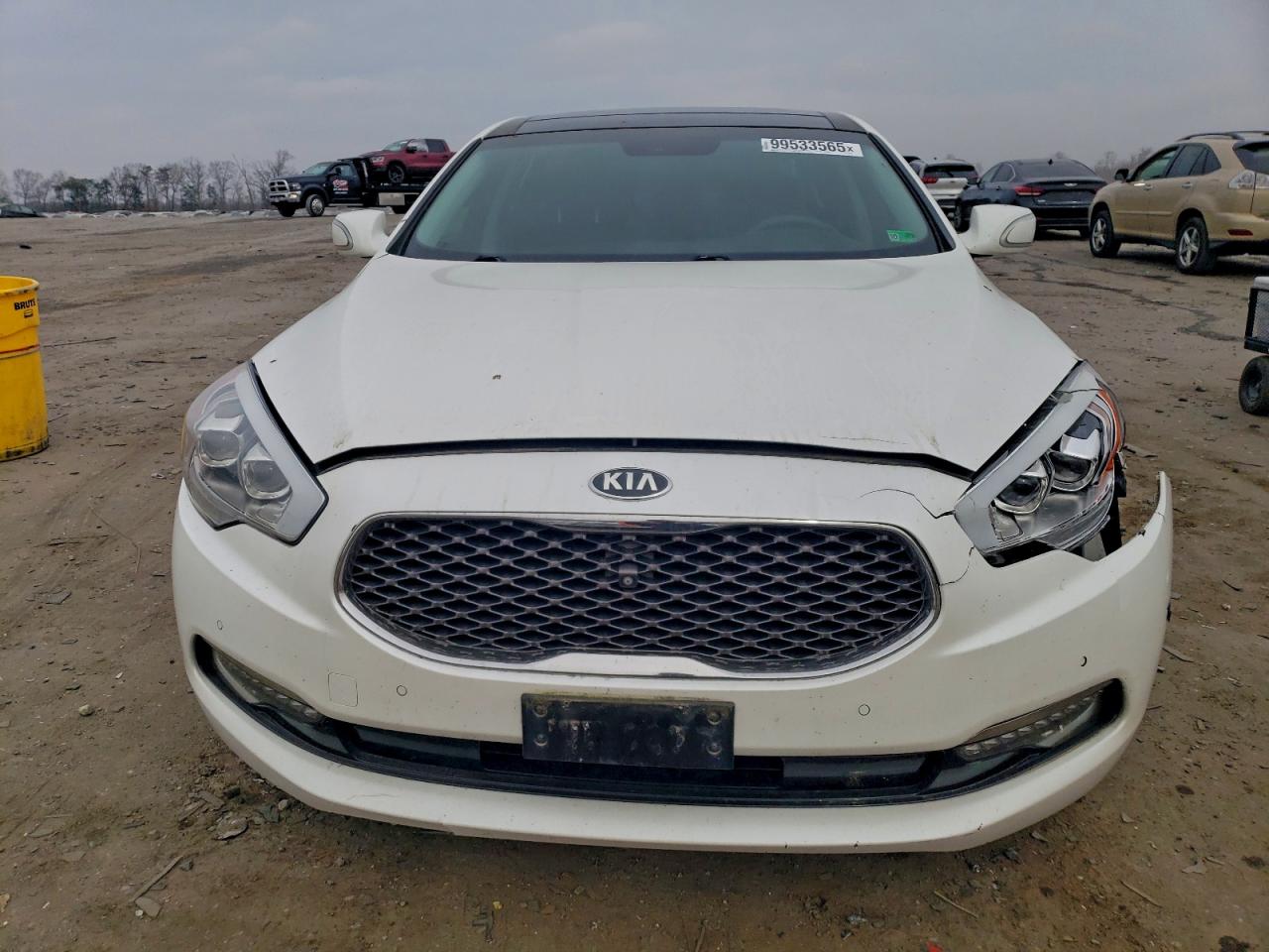 Kia K900 Image 2