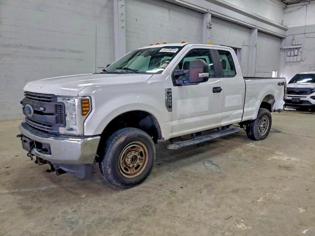  Salvage Ford F-250
