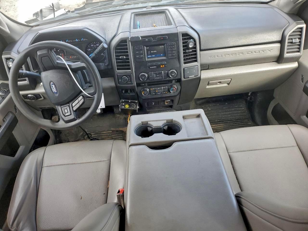 Ford F-250 Super Duty Image 9