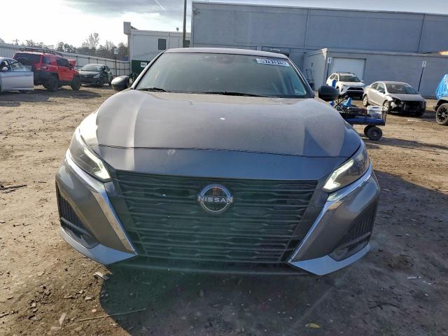 Nissan Altima Sv Image 6