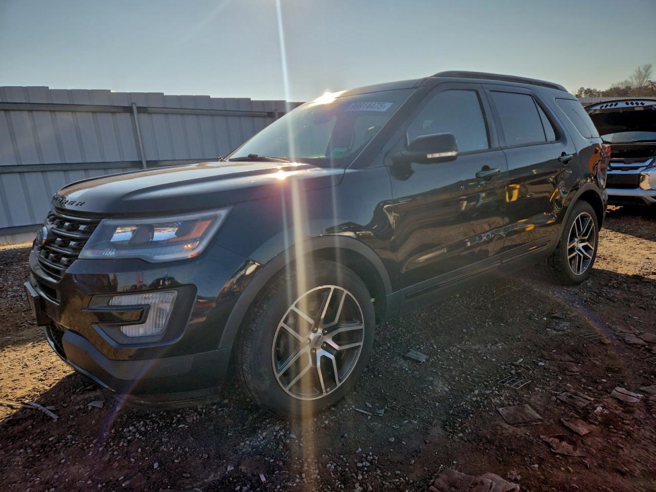 Ford Explorer Sport Image 1