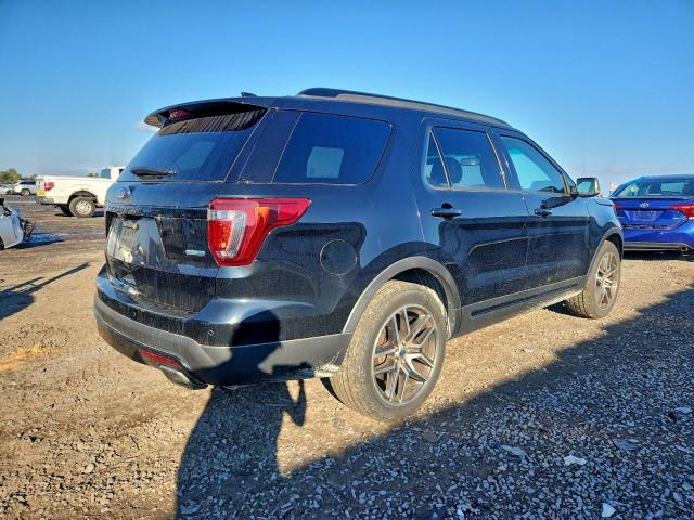Ford Explorer Sport Image 2