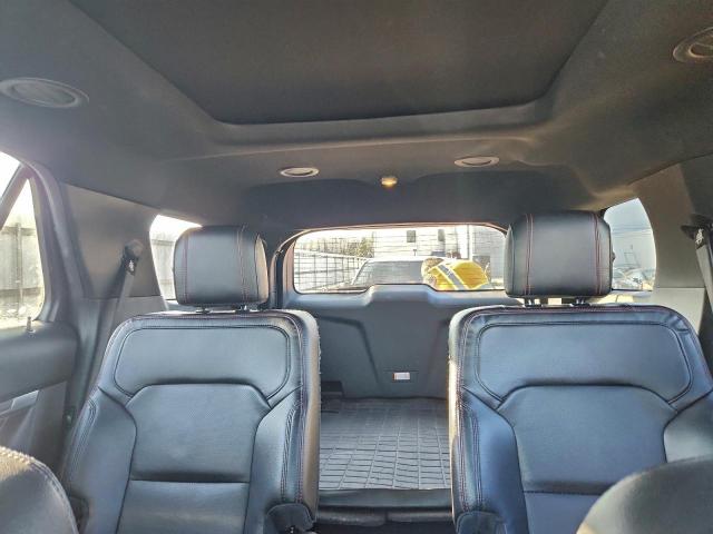 Ford Explorer Sport Image 11