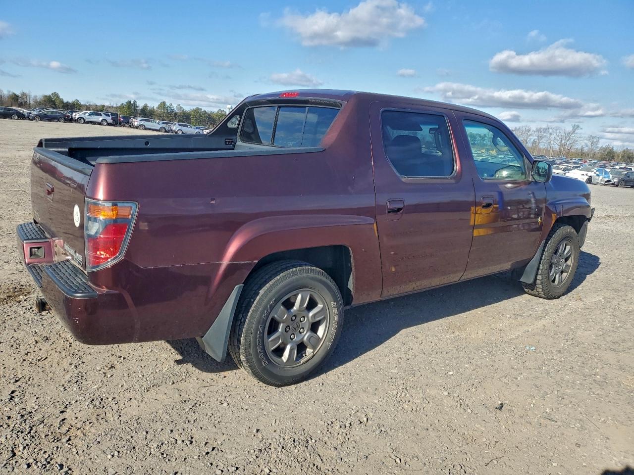 Honda Ridgeline Rtx Image 3