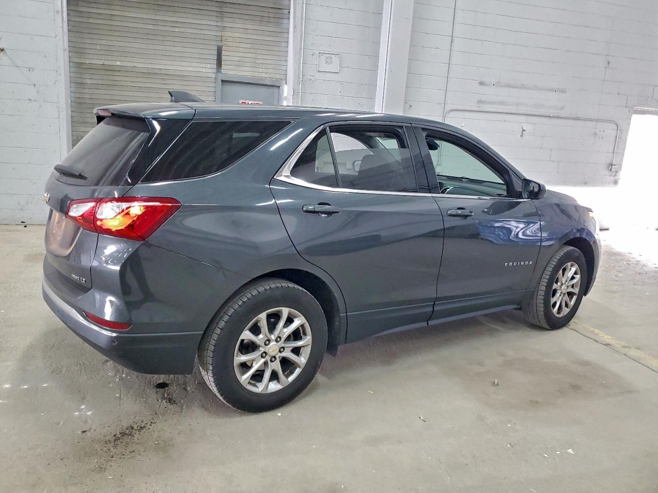 Chevrolet Equinox Lt Image 2