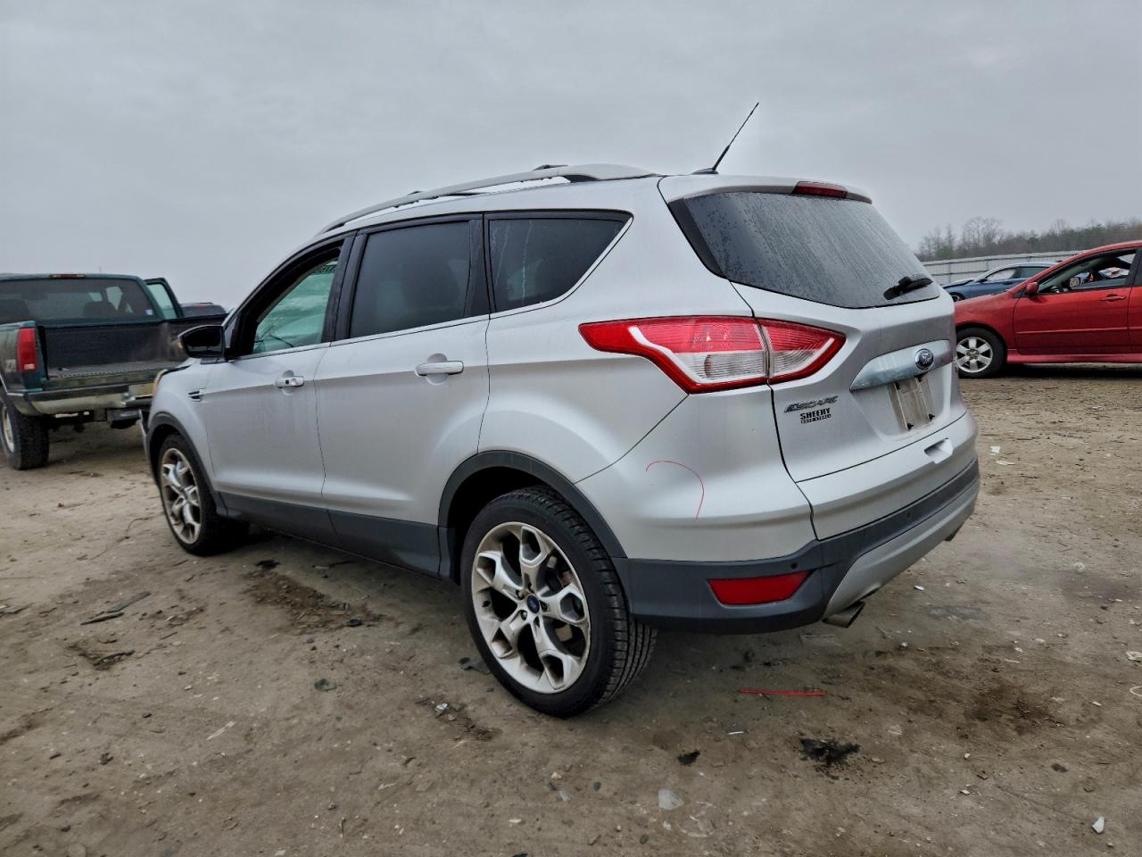 Ford Escape Titanium Image 2