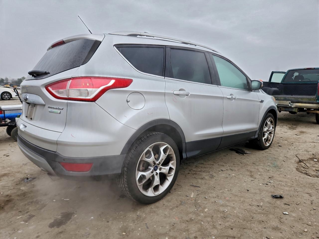 Ford Escape Titanium Image 4