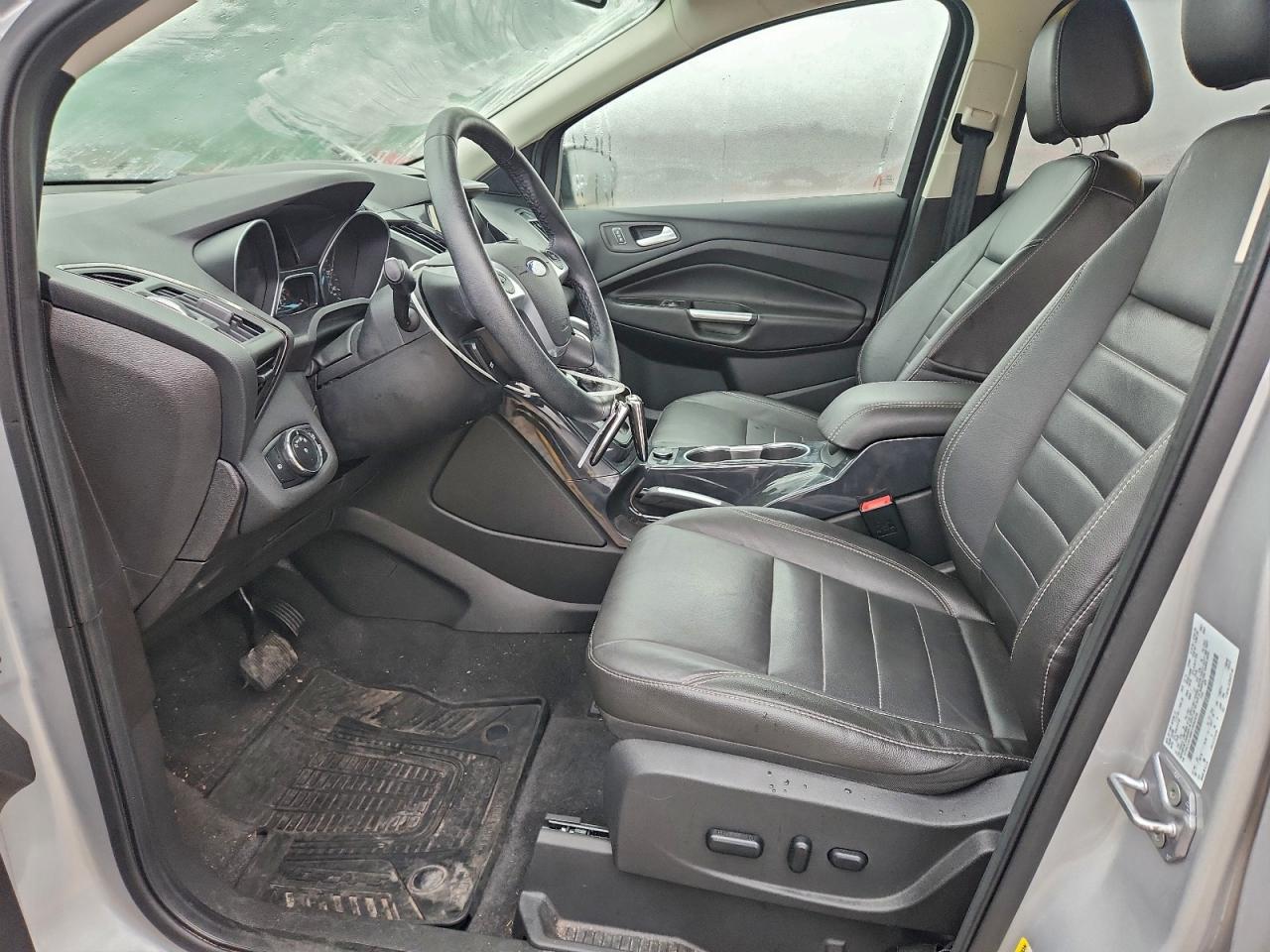 Ford Escape Titanium Image 9