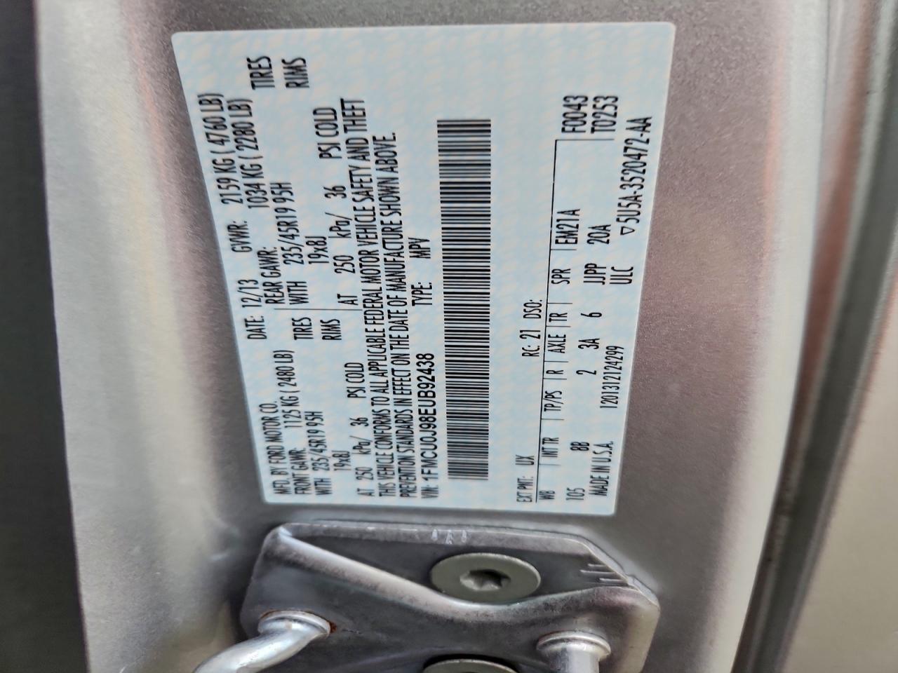 Ford Escape Titanium Image 11