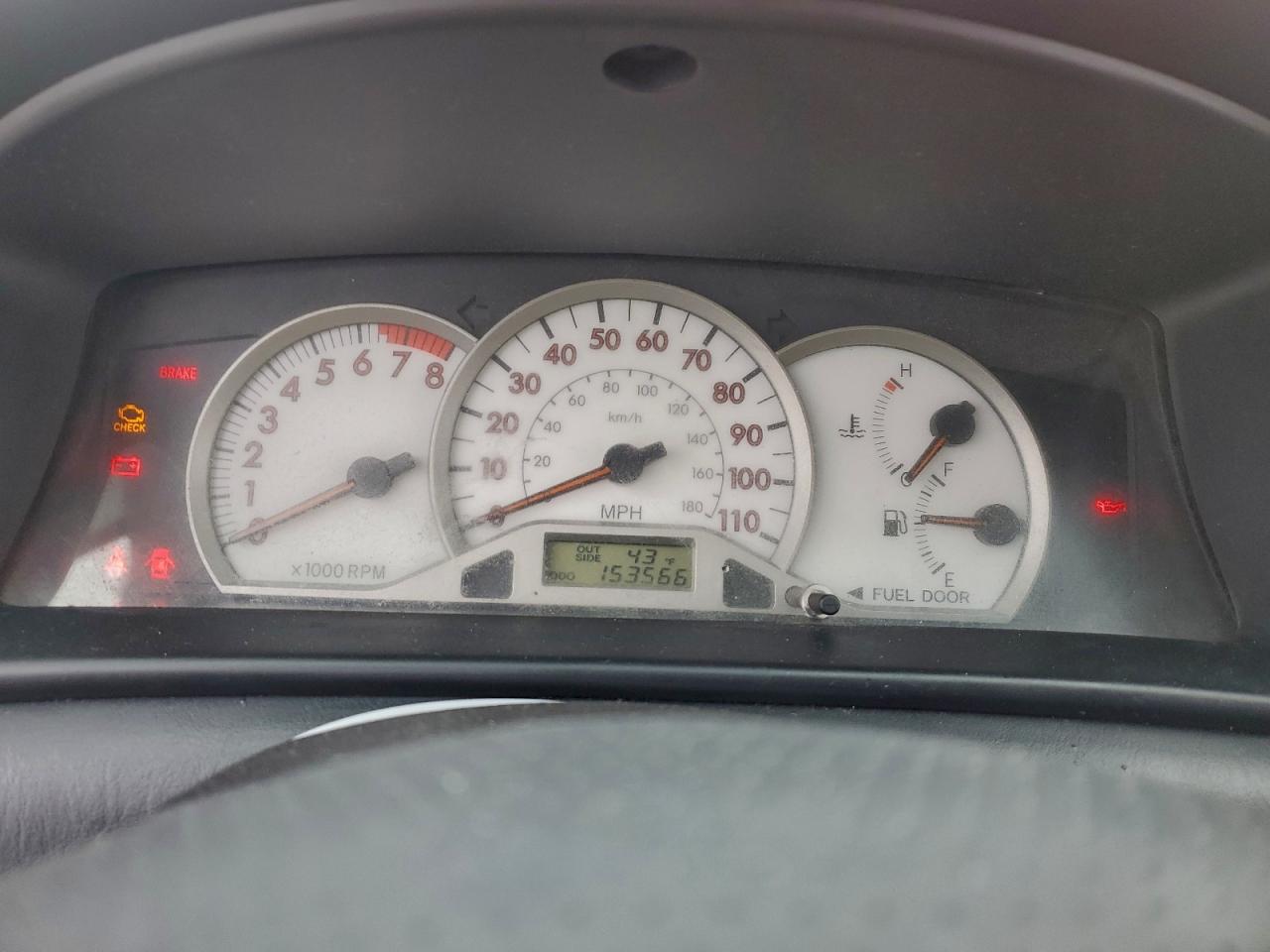 Toyota Corolla Ce Image 6