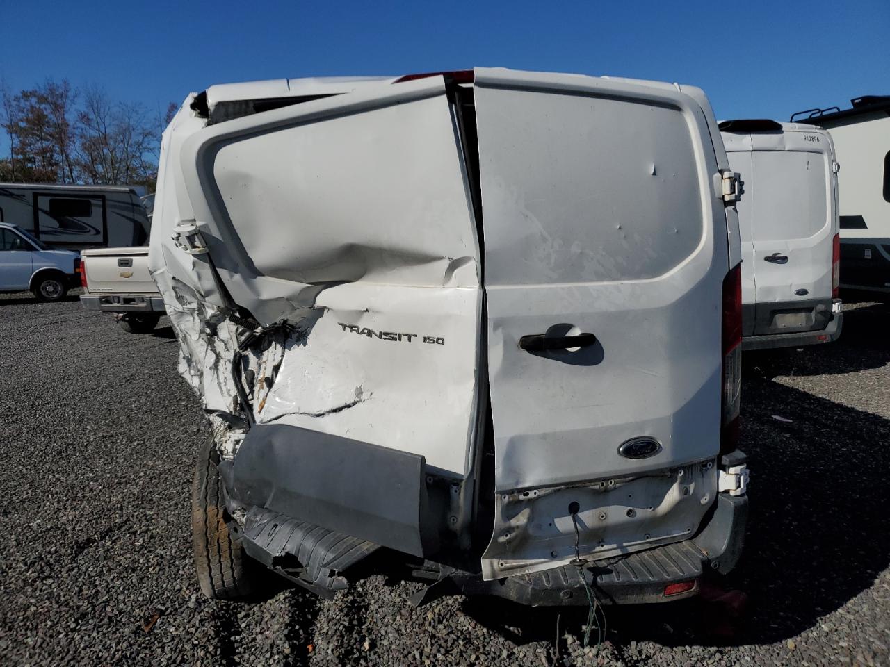 Ford Transit T-150 Image 3