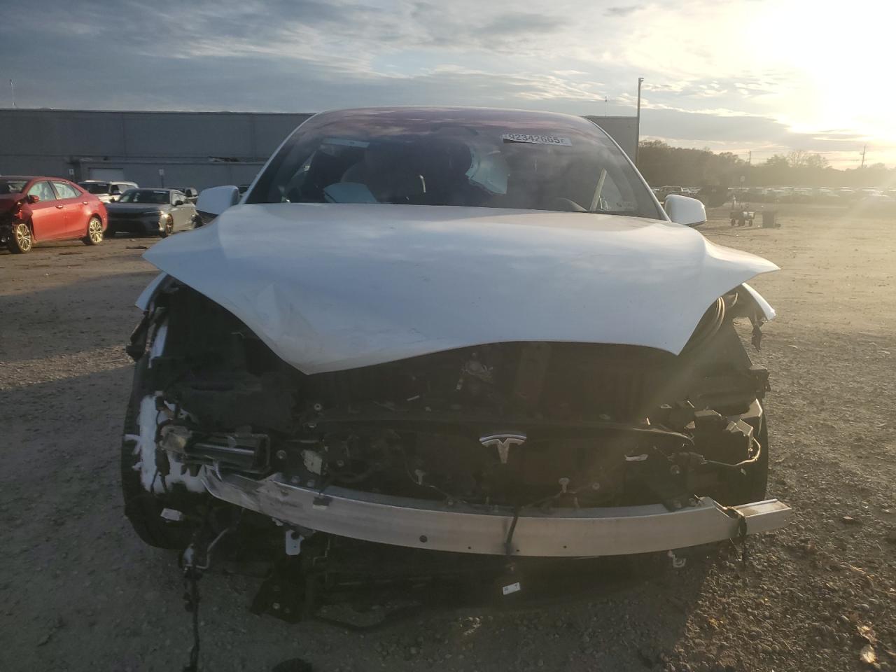 Tesla Model X Image 5