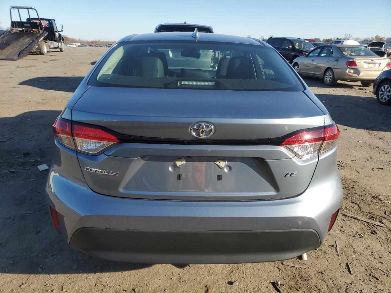 Toyota Corolla Le Image 4