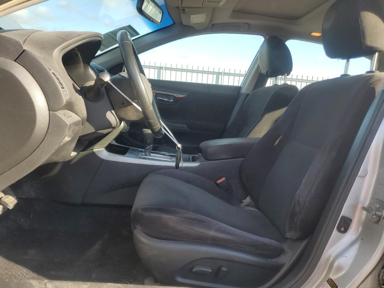 Nissan Altima 2.5 Image 11