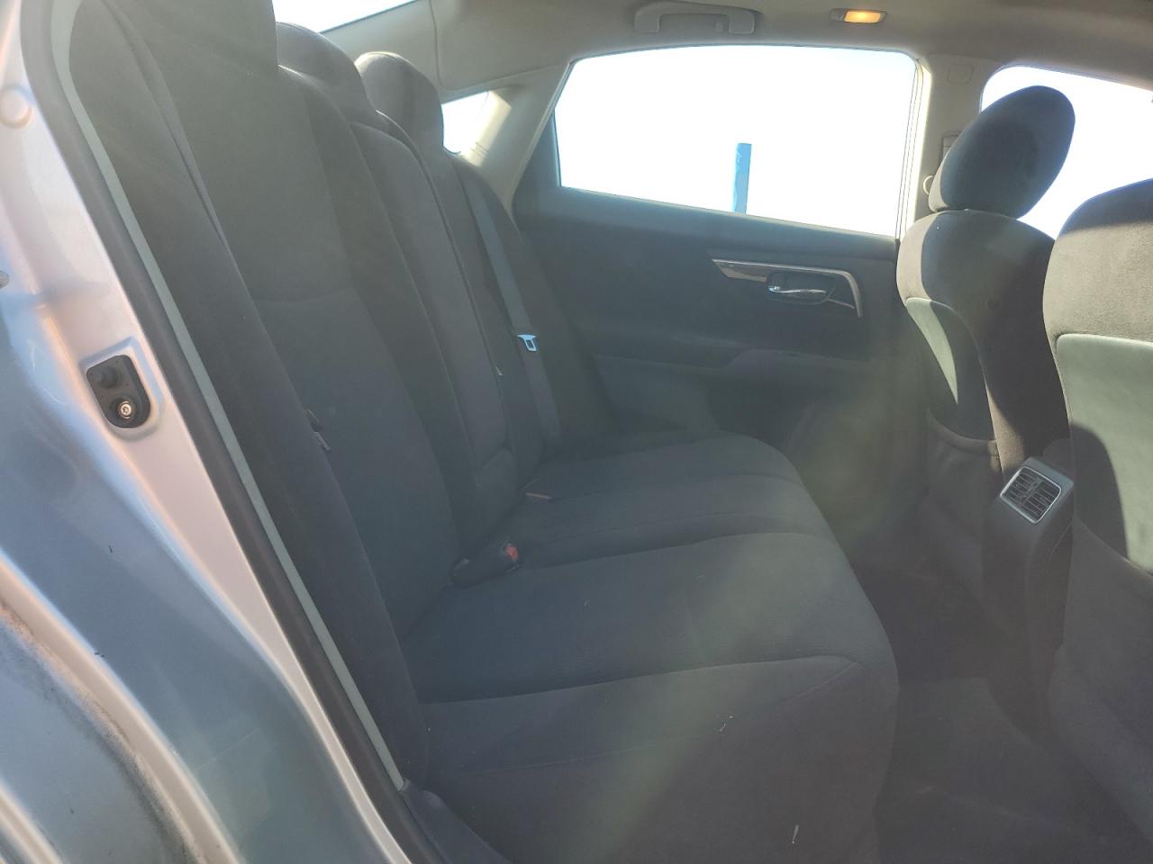 Nissan Altima 2.5 Image 6