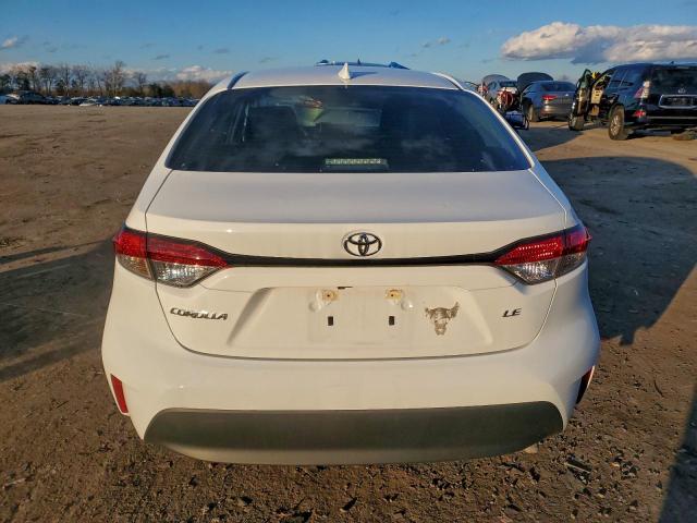 Toyota Corolla Le Image 6