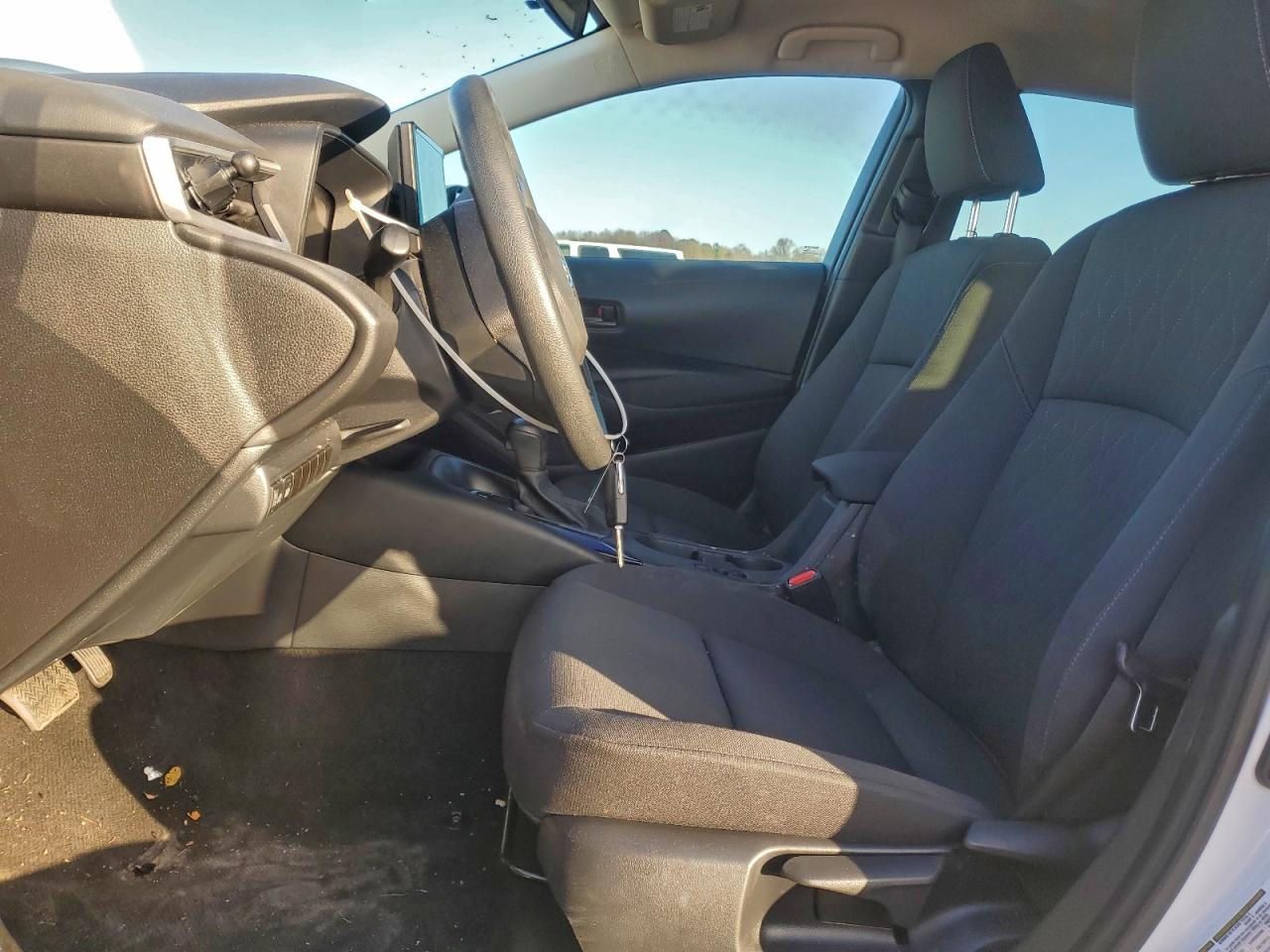 Toyota Corolla Le Image 9