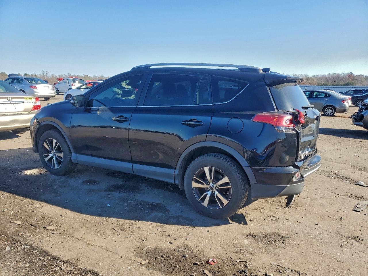 Toyota RAV4 Adventure Image 5