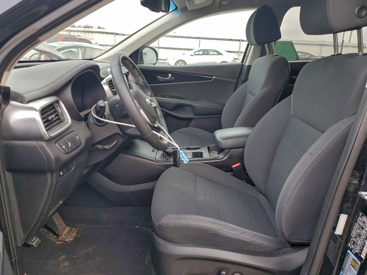 Kia Sorento L Image 2