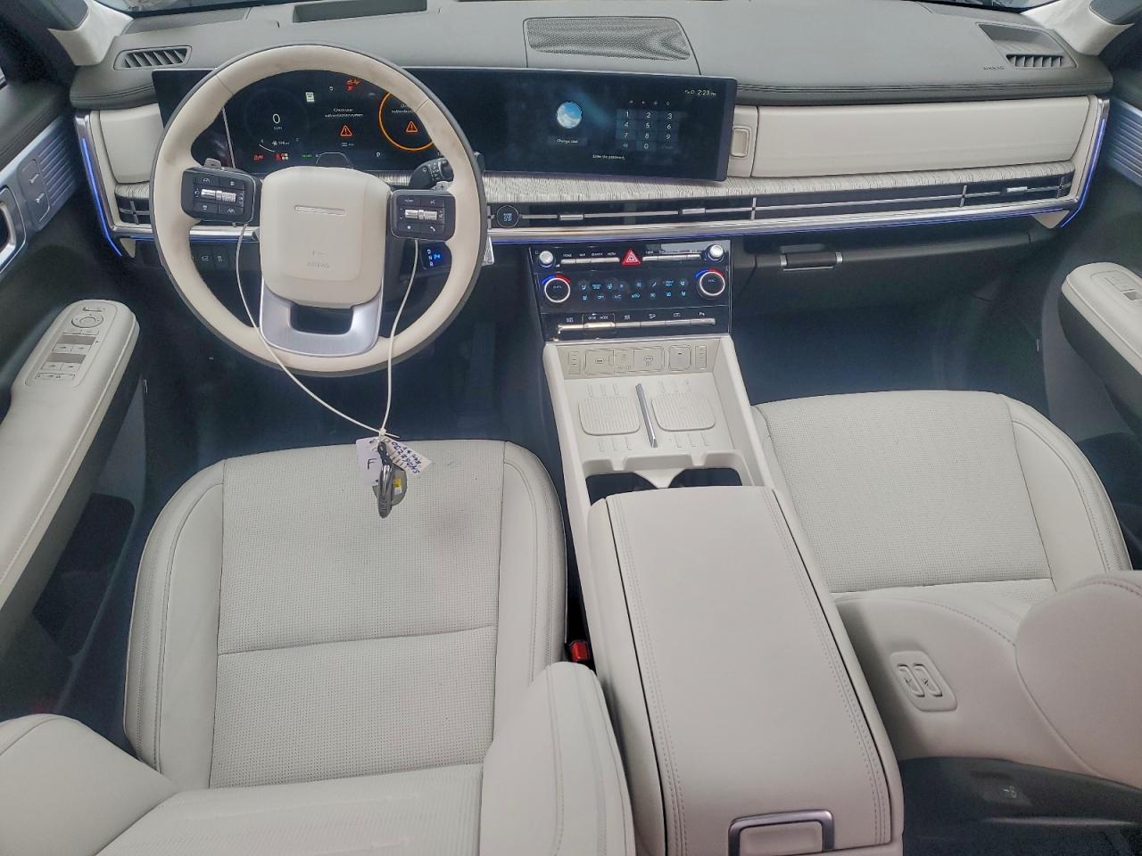 Hyundai SANTA FE Calligraphy Image 2