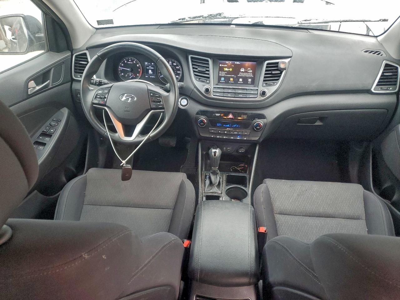 Hyundai TUCSON Sport Image 6