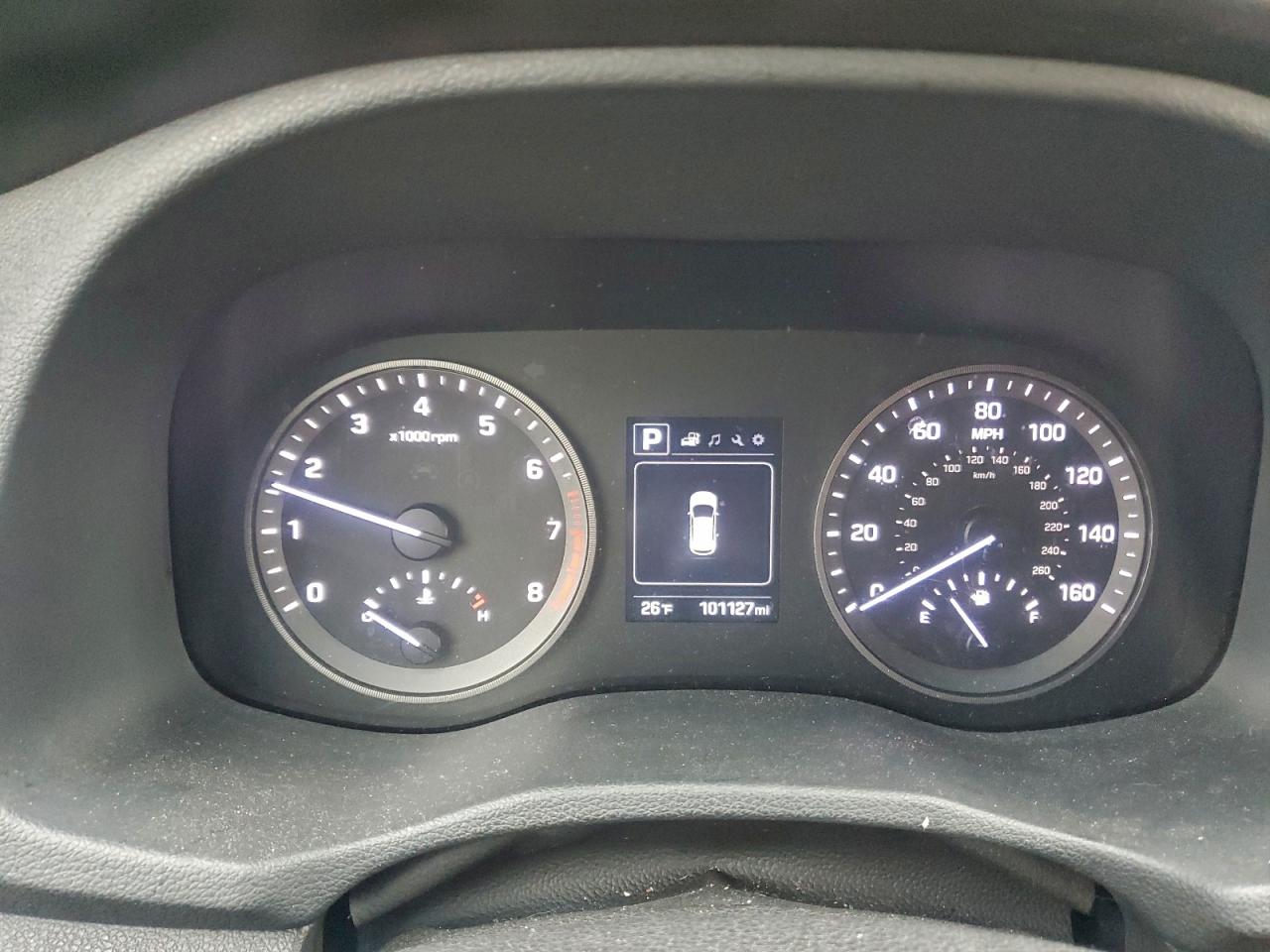 Hyundai TUCSON Sport Image 10