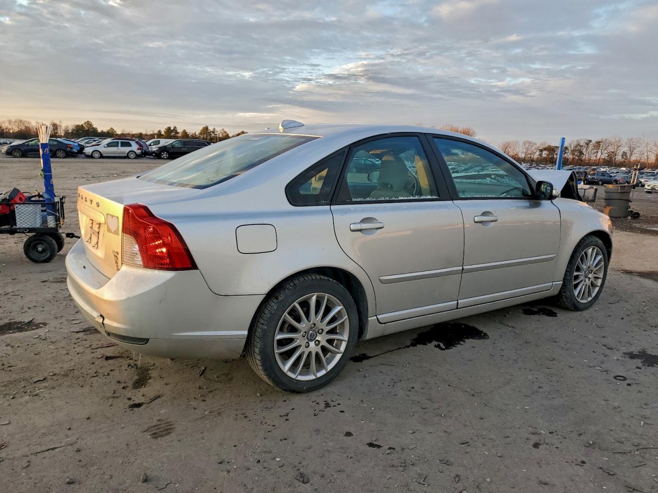 Volvo S40 2.4i Image 3