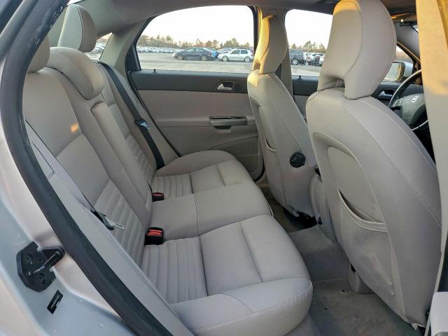 Volvo S40 2.4i Image 9