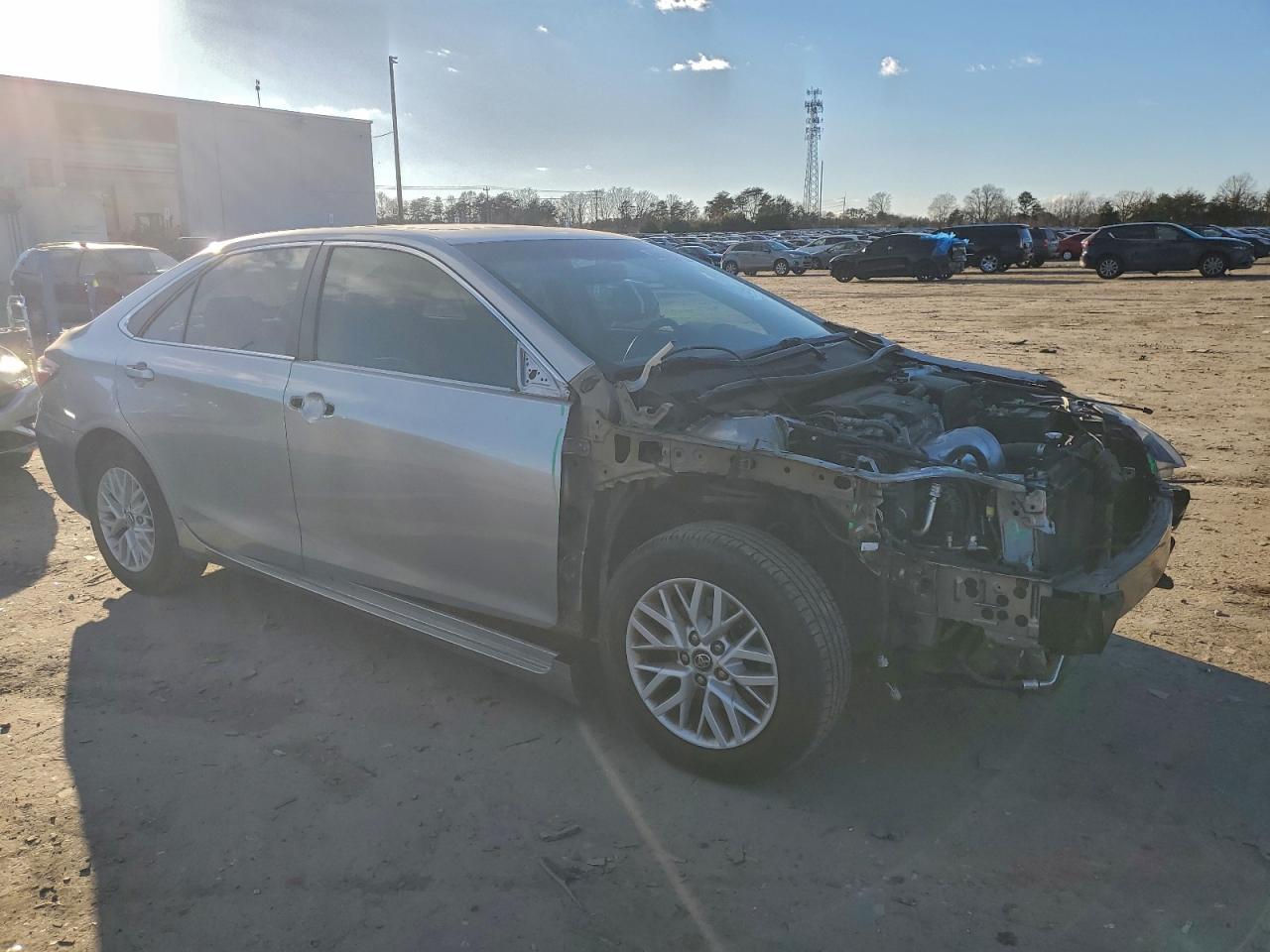 Toyota Camry Le Image 2