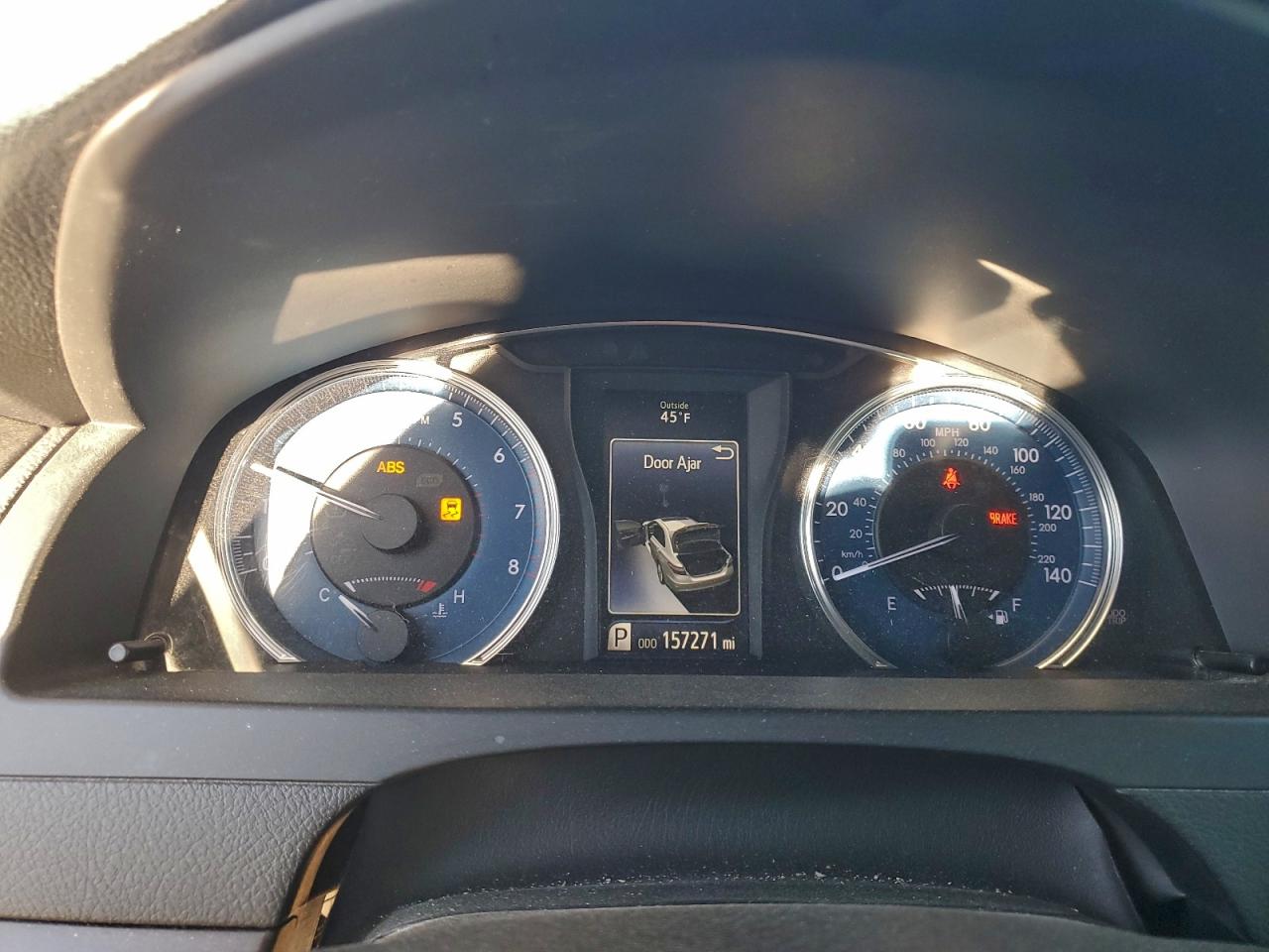 Toyota Camry Le Image 5