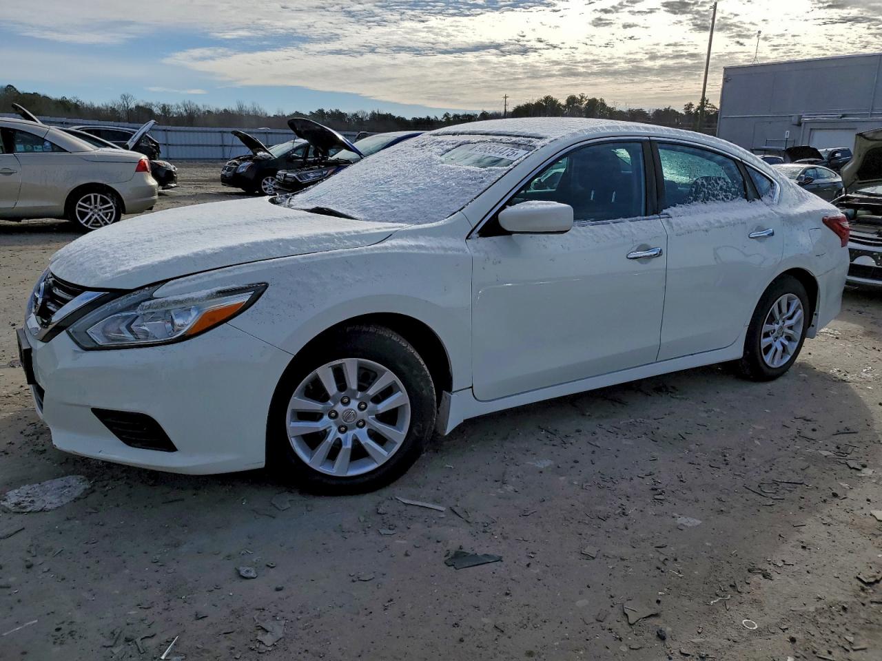 Nissan Altima 2.5 Image 1