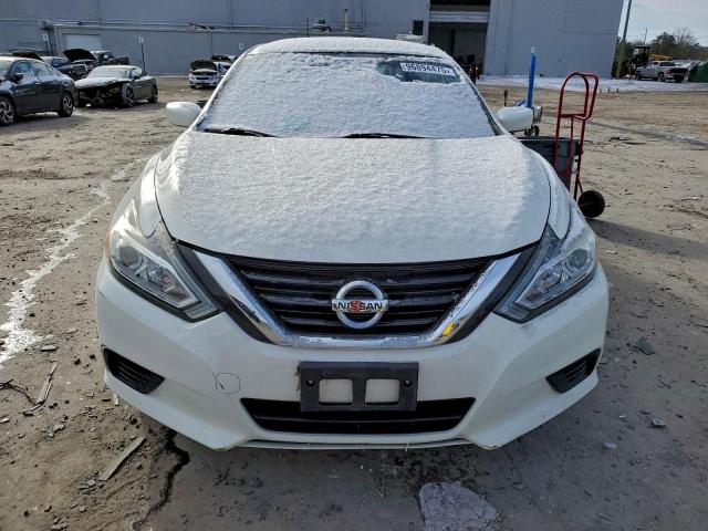 Nissan Altima 2.5 Image 12