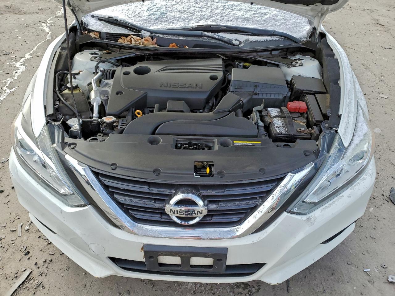 Nissan Altima 2.5 Image 8