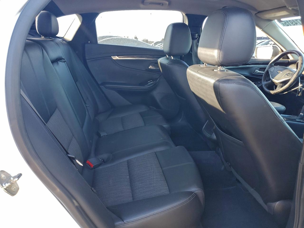 Chevrolet Impala Lt Image 10