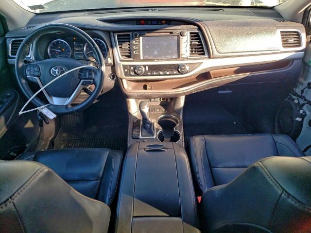 Toyota Highlander Se Image 7