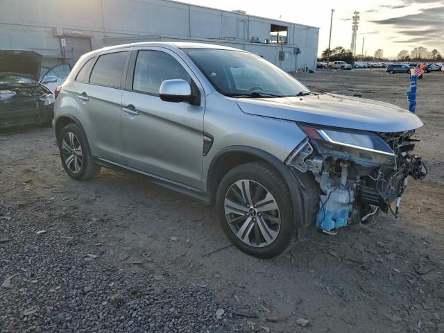 Mitsubishi Outlander Es Image 2