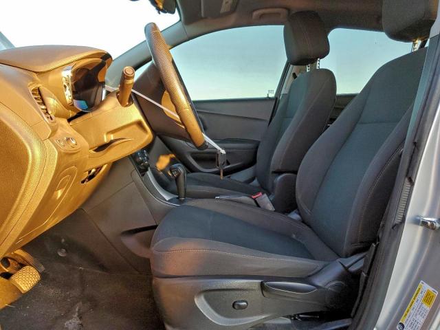 Chevrolet Trax Ls Image 6