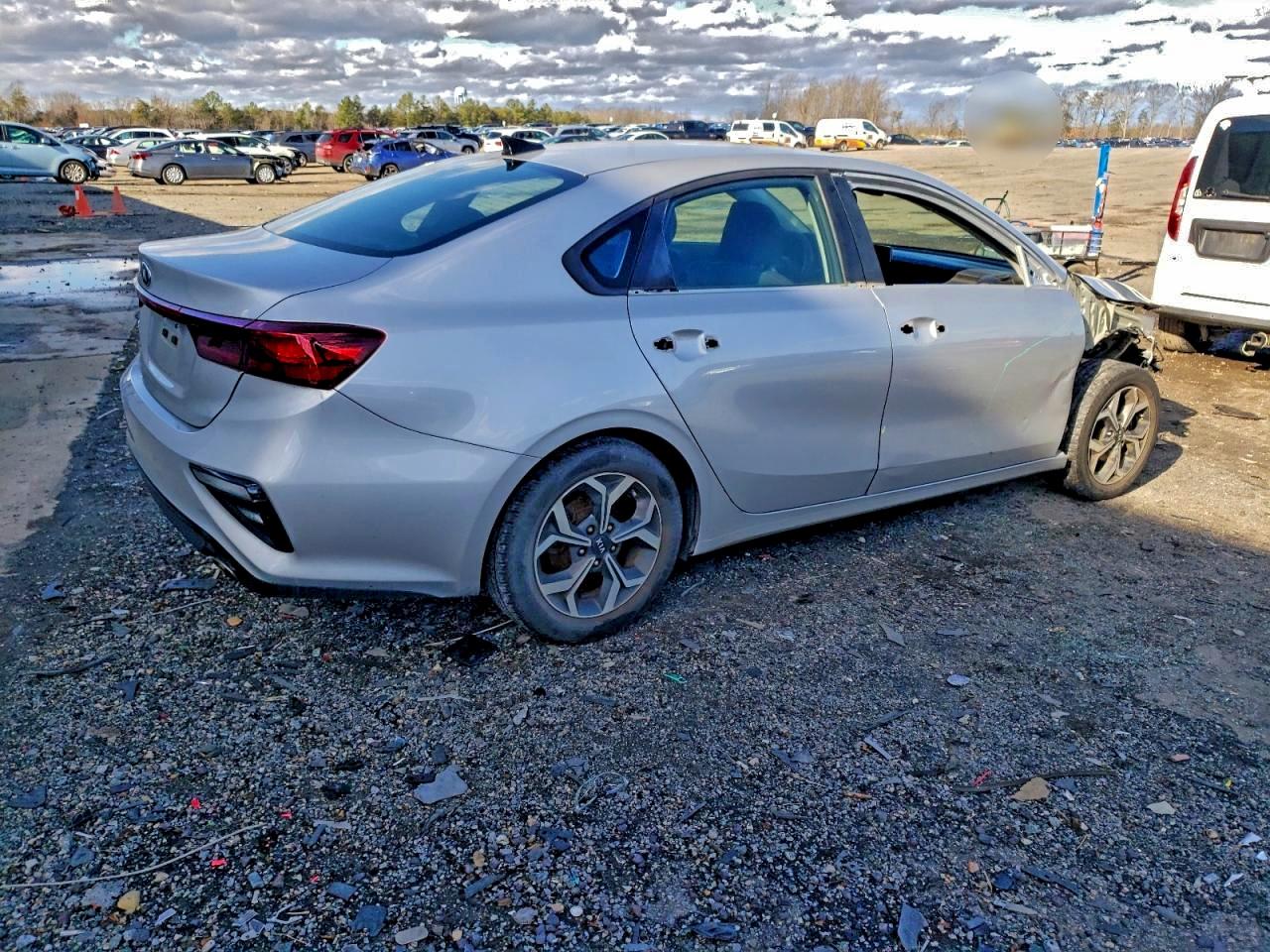 Kia Forte Fe Image 3