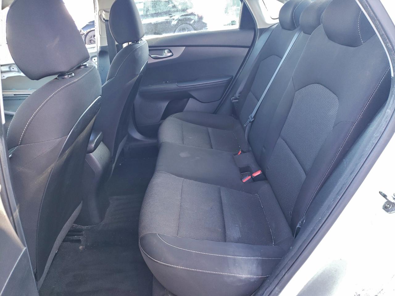 Kia Forte Fe Image 9